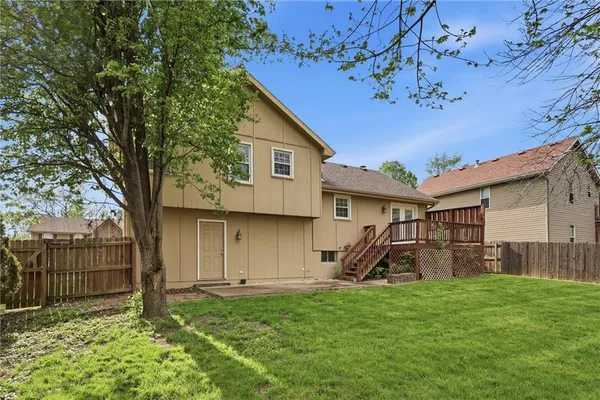 $300,000 | 10103 North Central Street, Kansas City, MO 64155