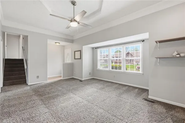 $300,000 | 10103 North Central Street, Kansas City, MO 64155