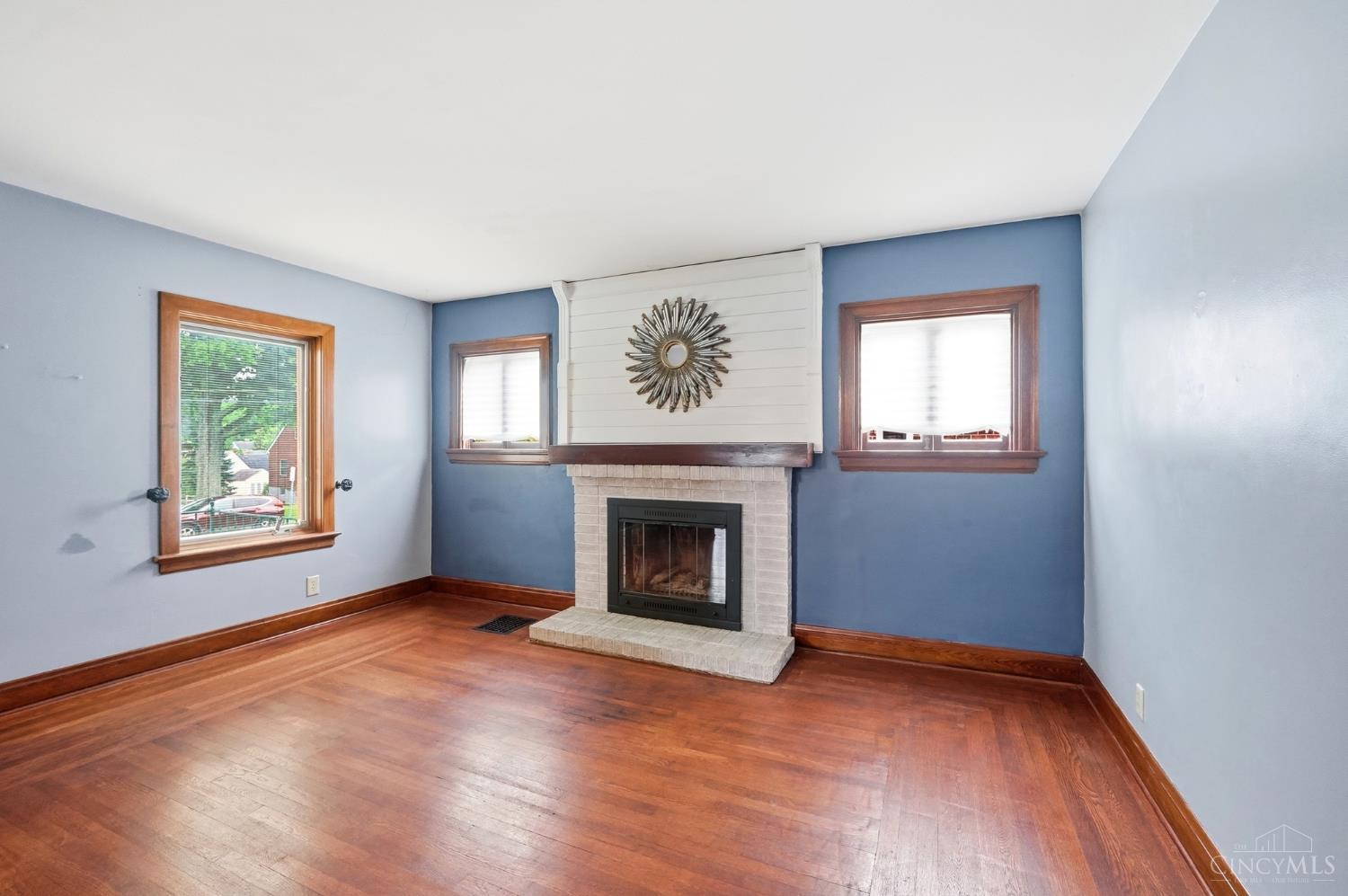 5555 Leumas Road Cincinnati, OH 45239 - Photo 8 of 40
