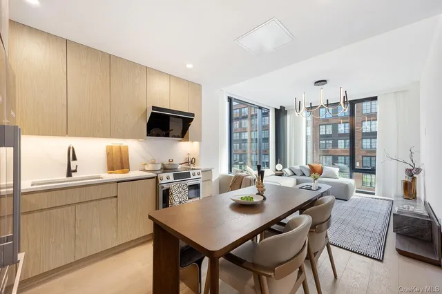 $1,046,000 | 35-30 146th Street, Unit 506 | Murray Hill - Flushing