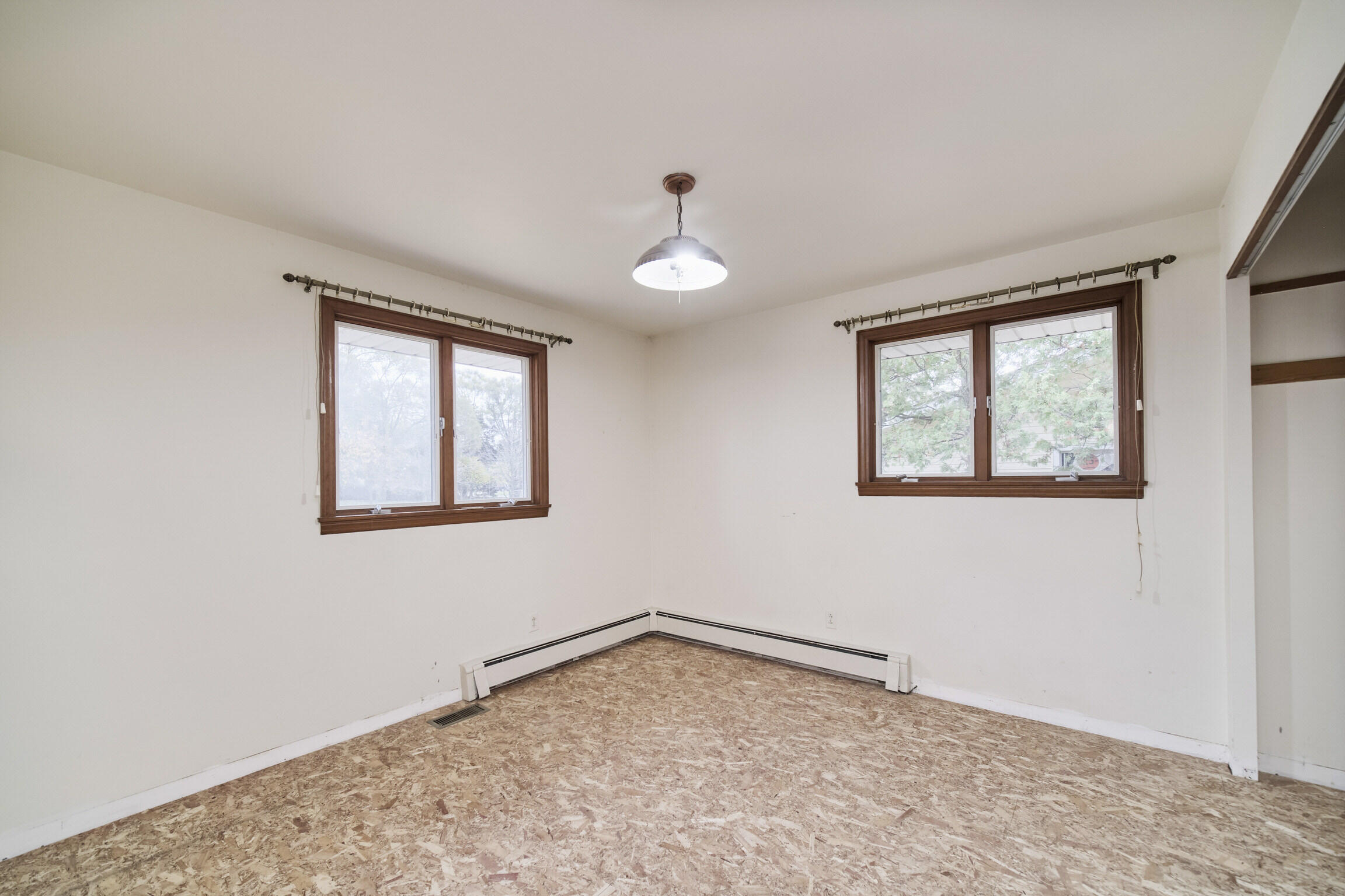 820 Robinson Street Manistee, MI 49660 - Photo 20 of 37 Bedroom 2