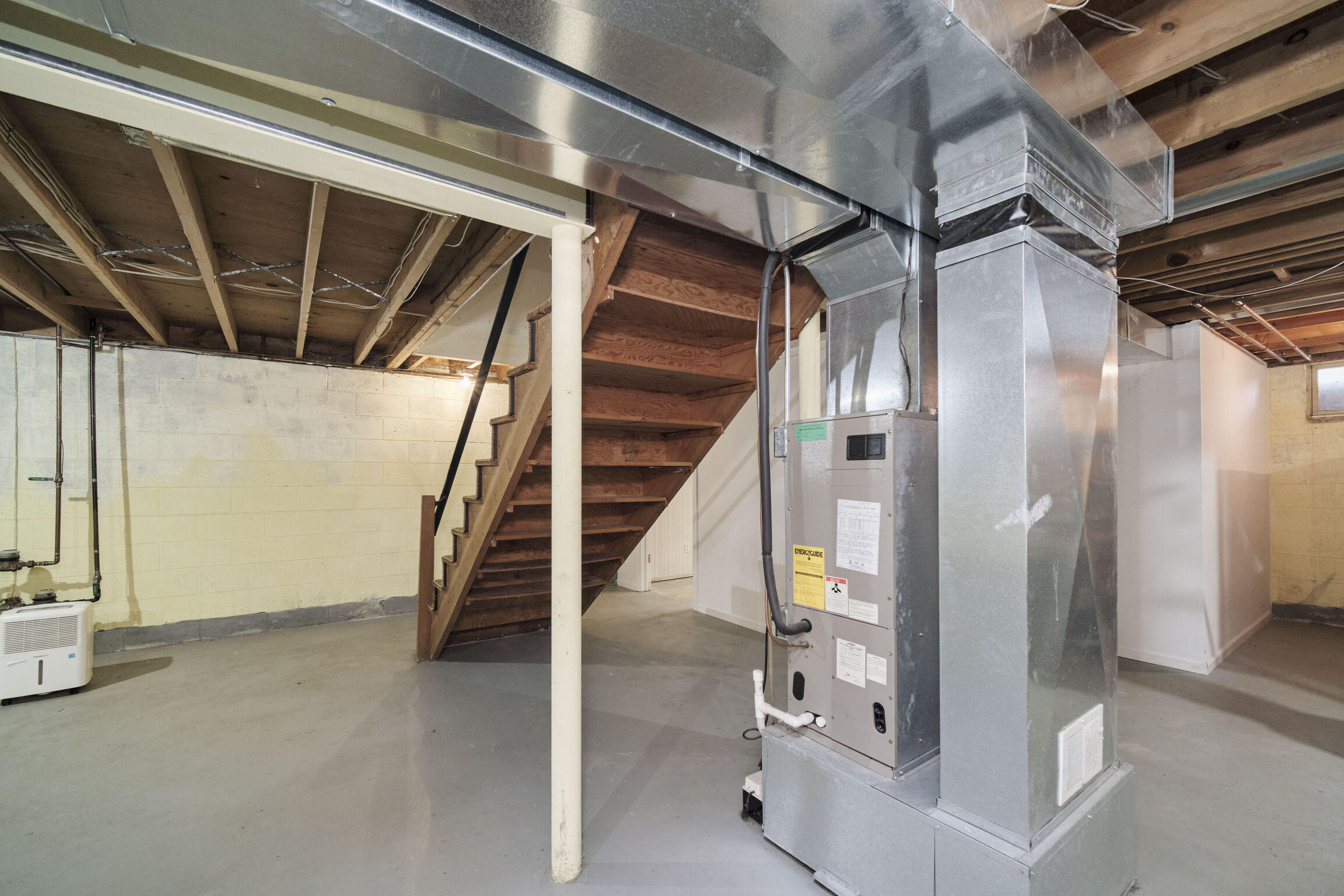 820 Robinson Street Manistee, MI 49660 - Photo 25 of 37 Furnace