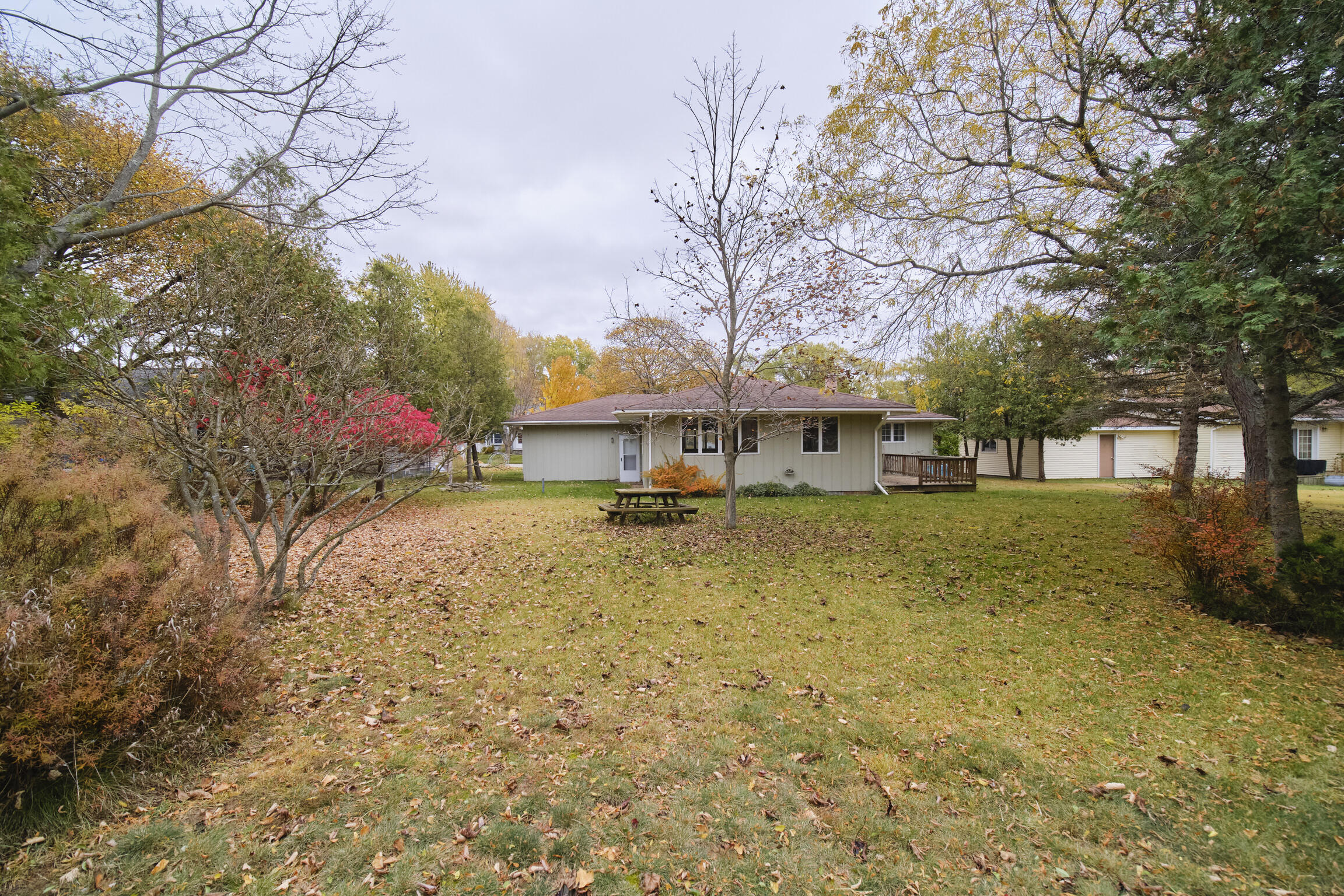 820 Robinson Street Manistee, MI 49660 - Photo 33 of 37 Back Yard