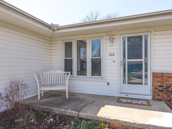$248,000 | 1312 Nicki Drive, Bloomington, IL 61704