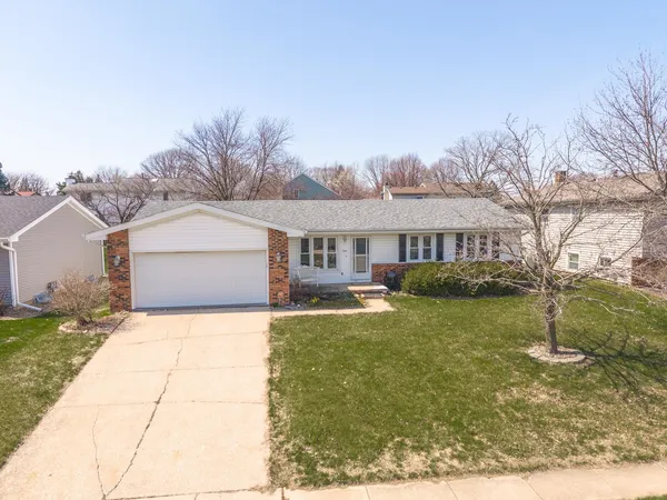 $248,000 | 1312 Nicki Drive, Bloomington, IL 61704