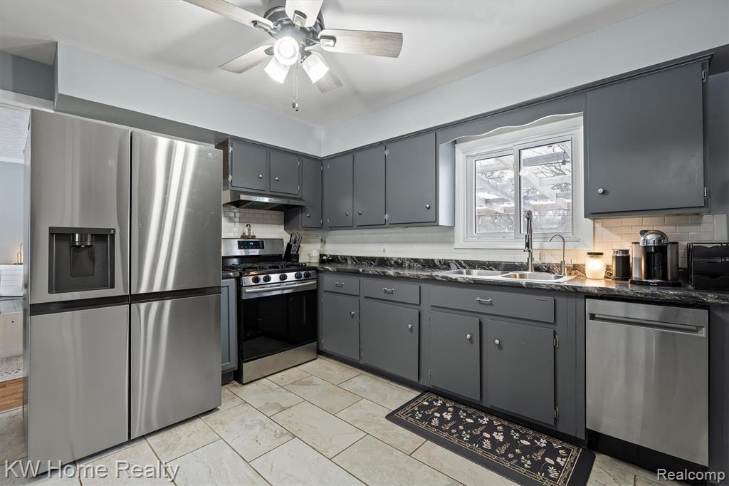 8535 Andersonville Road Clarkston, MI 48346 - Photo 6 of 23 Gallery Image 6