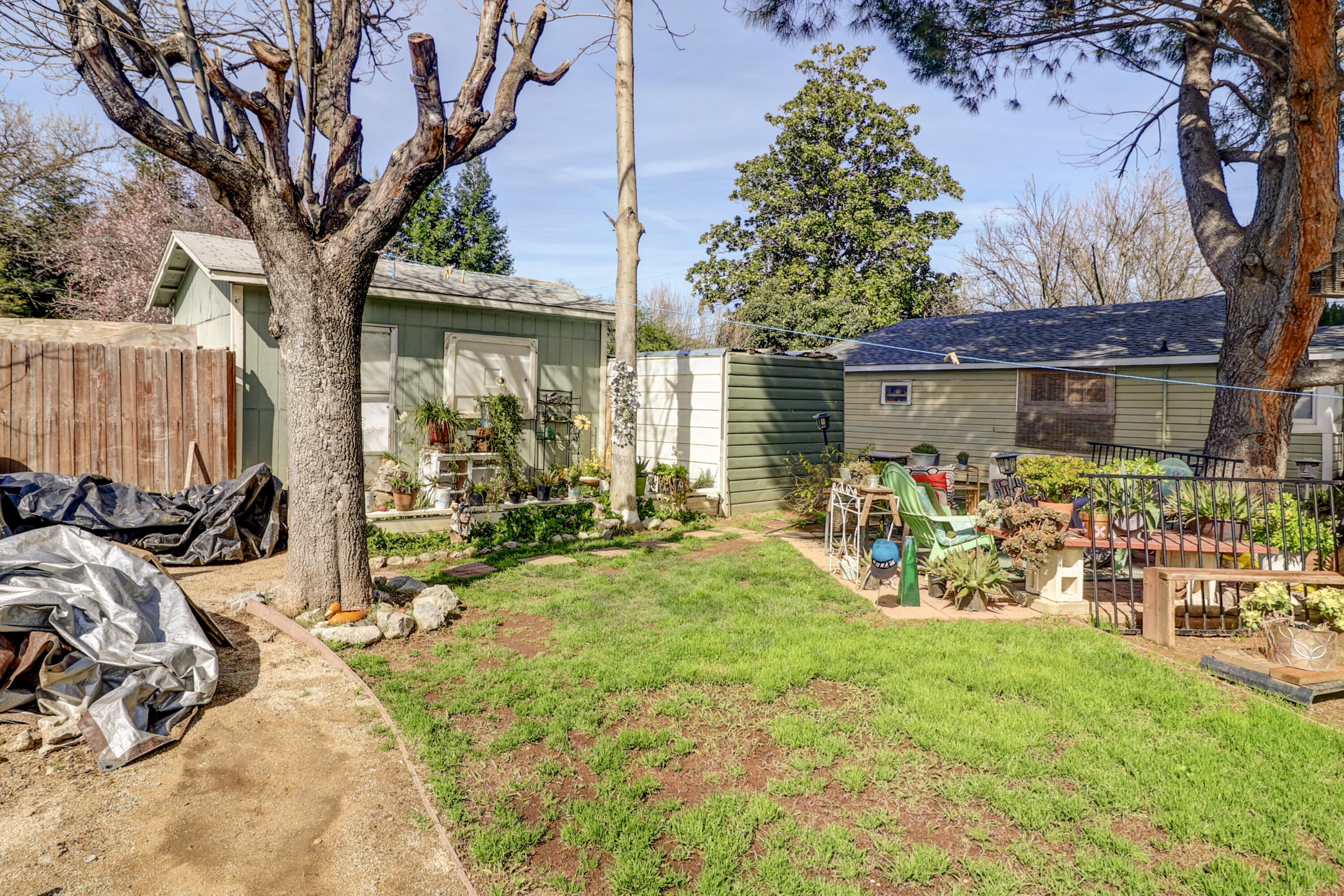 815 Locust Street Redding, CA 96001 - Photo 20 of 23 20-IMG_8848_49_50_51_52