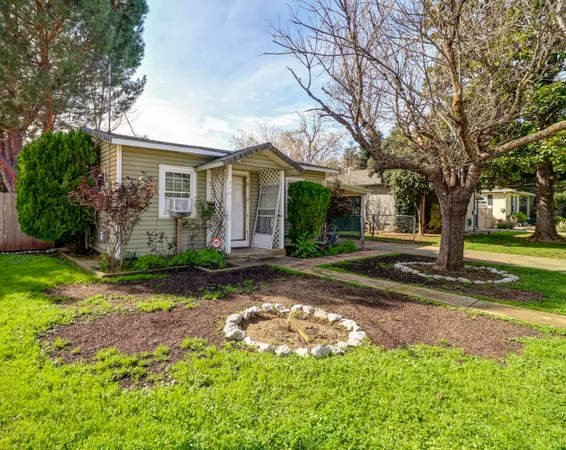 $170,000 | 815 Locust Street, Redding, CA 96001
