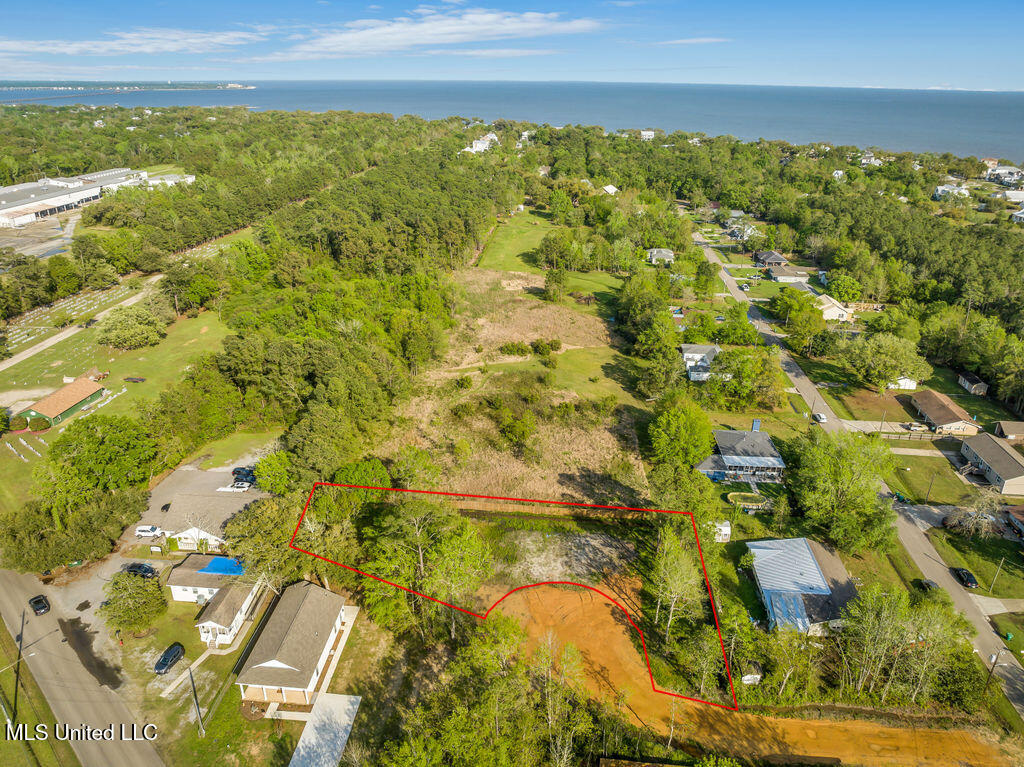 Chantilly Terrace Bay St. Louis, MS 39520 - Photo 3 of 10 KatieLot-3