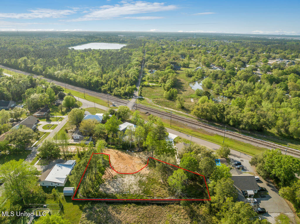 Chantilly Terrace Bay St. Louis, MS 39520 - Photo 7 of 10 KatieLot-7