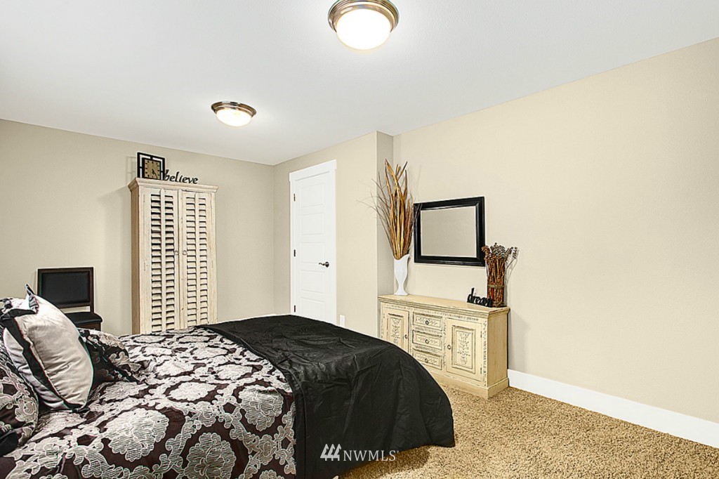 706 North 74th Street Seattle, WA 98103 - Photo 12 of 25 Gallery Image 12