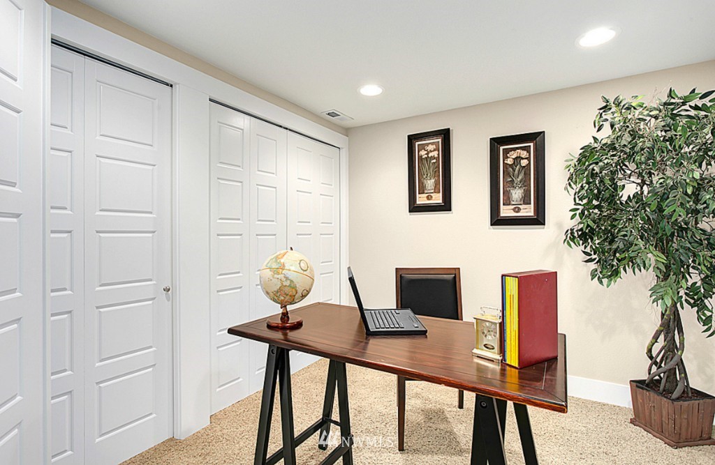 706 North 74th Street Seattle, WA 98103 - Photo 20 of 25 Gallery Image 20