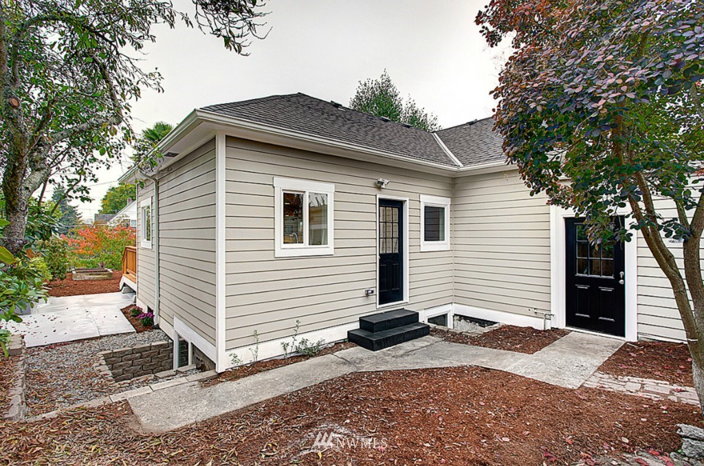 706 North 74th Street Seattle, WA 98103 - Photo 24 of 25 Gallery Image 24