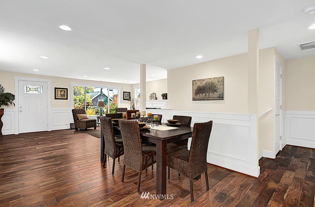 706 North 74th Street Seattle, WA 98103 - Photo 5 of 25 Gallery Image 5