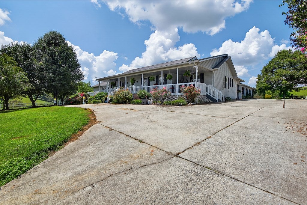 14783 Indian Run Road Glade Spring, VA 24340 - Photo 11 of 54 Gallery Image 11