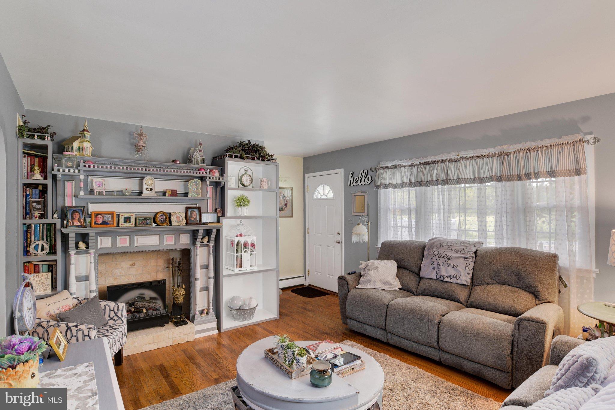 2789 Meadow View Road Manheim, PA 17545 - Photo 7 of 33 Gallery Image 7