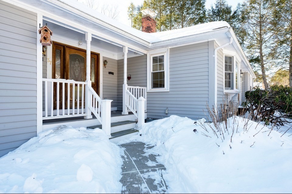 37 Alice Avenue Walpole, MA 02081 - Photo 3 of 25