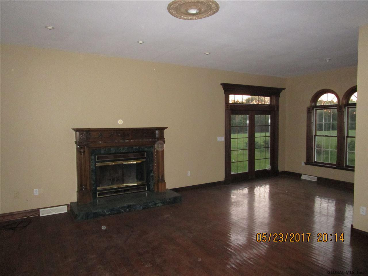 16 Staniak Road Halfmoon, NY 12118 - Photo 12 of 16 Photo 14