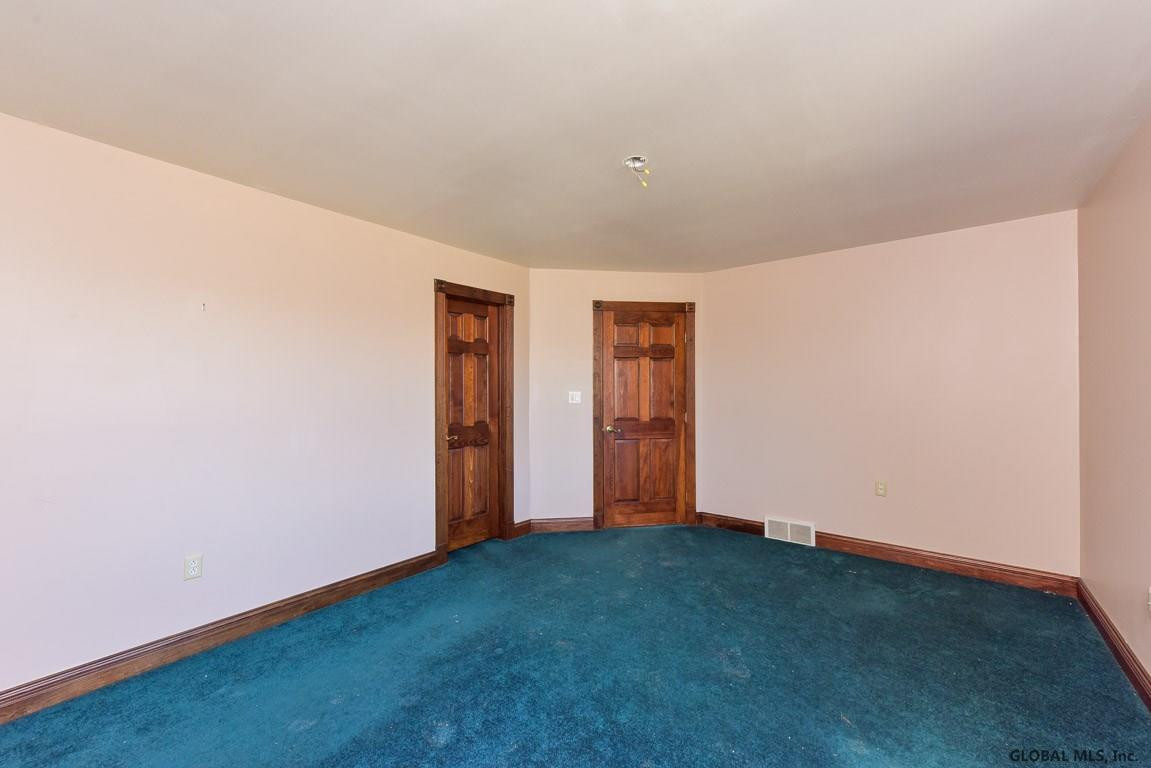 16 Staniak Road Halfmoon, NY 12118 - Photo 4 of 16 Photo 4