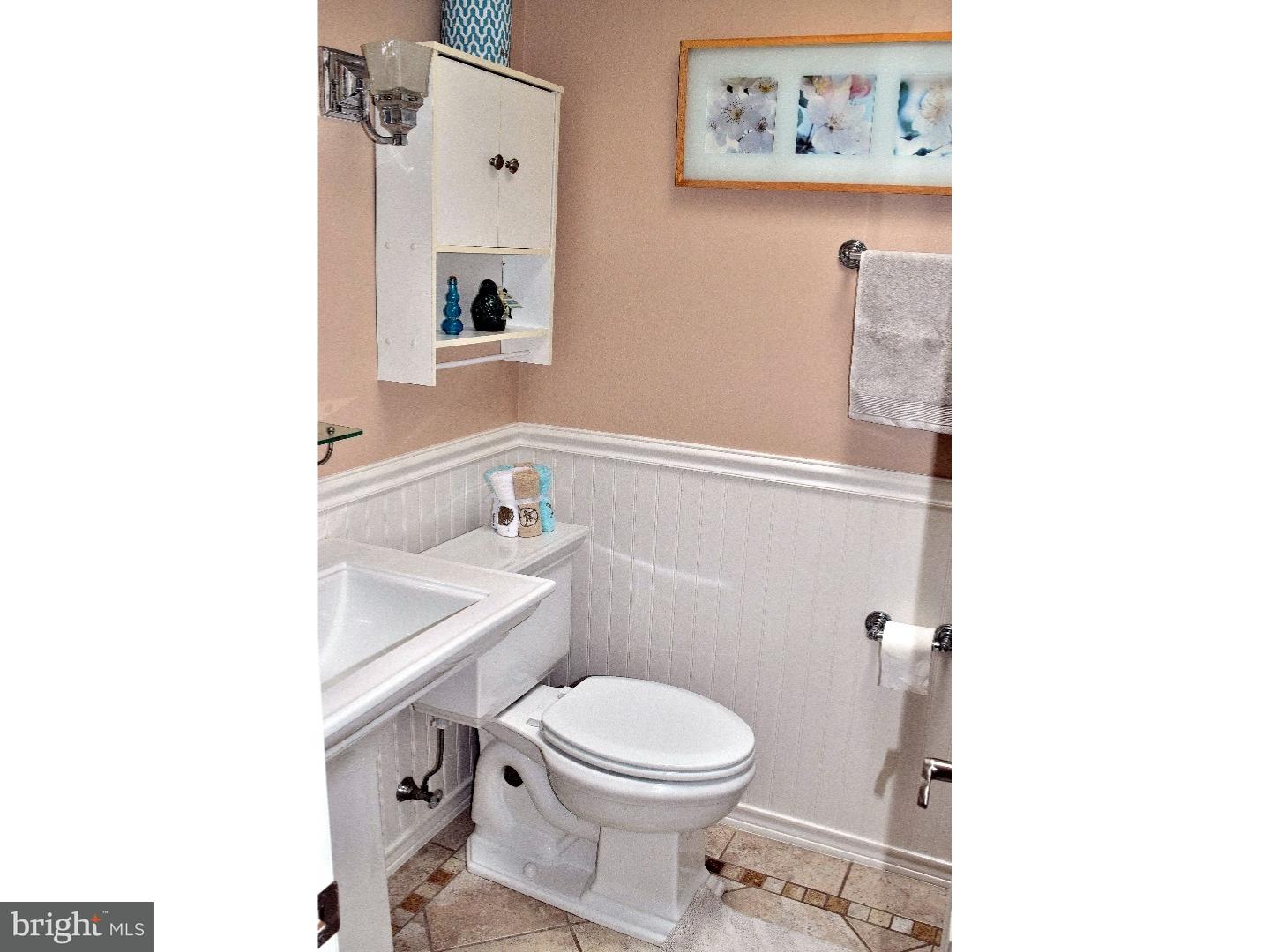 12600 Chilton Road Philadelphia, PA 19154 - Photo 13 of 25 Bathroom