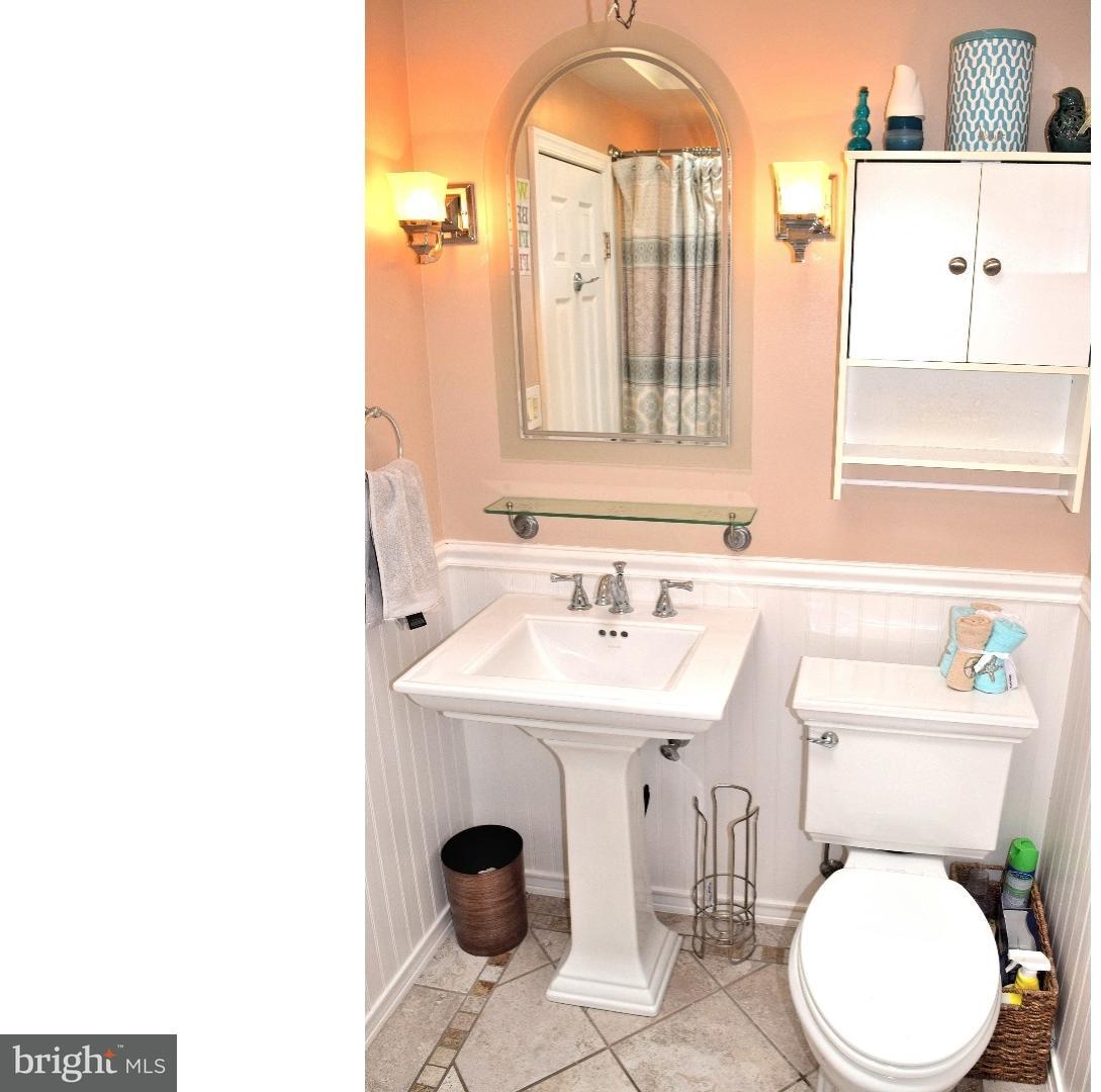 12600 Chilton Road Philadelphia, PA 19154 - Photo 14 of 25 Bathroom