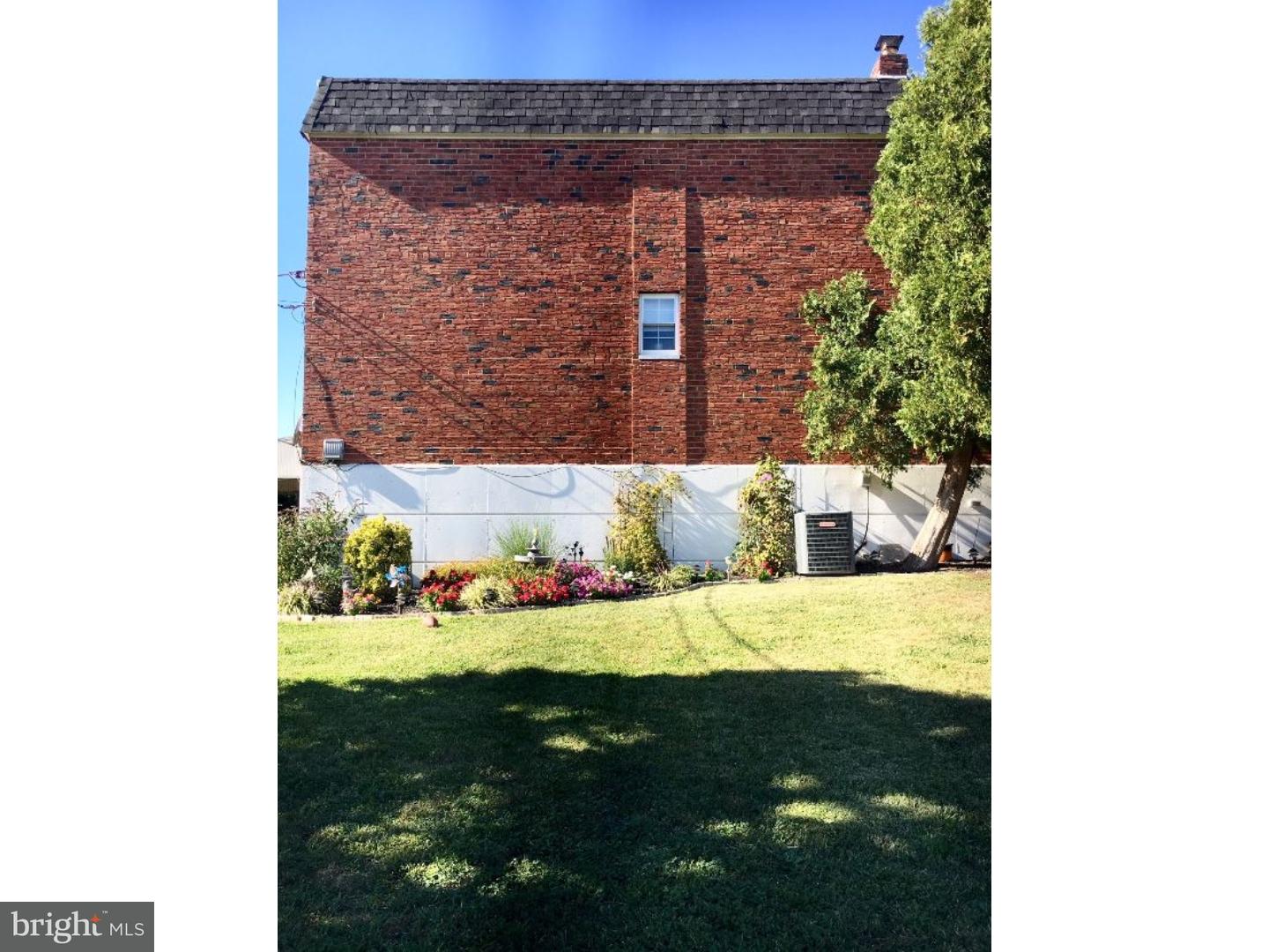 12600 Chilton Road Philadelphia, PA 19154 - Photo 25 of 25 Exterior Side