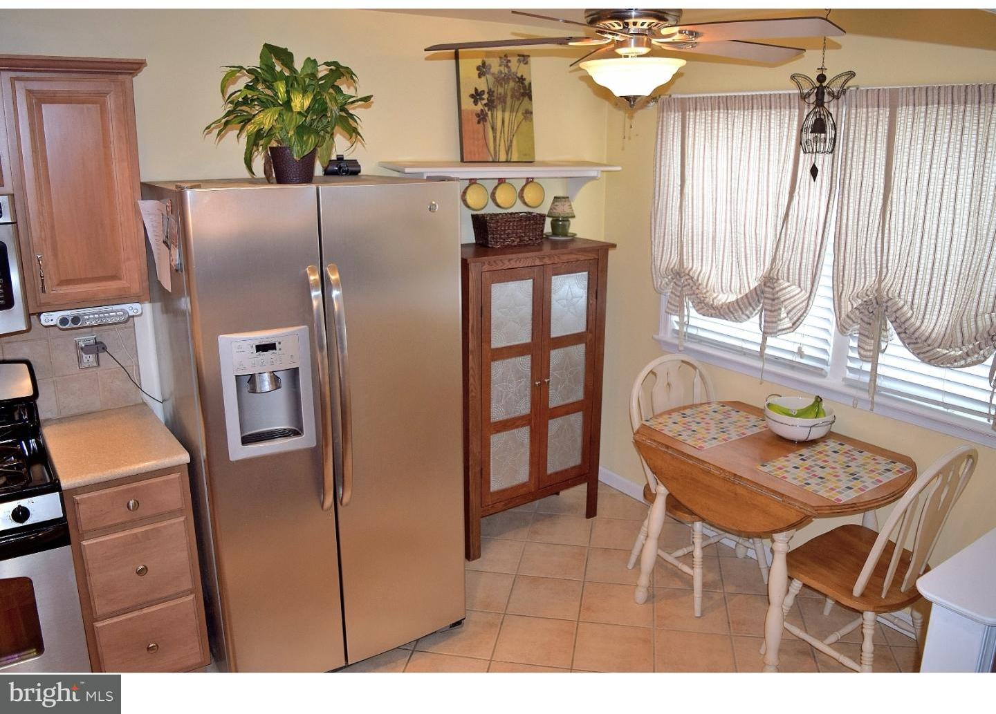 12600 Chilton Road Philadelphia, PA 19154 - Photo 9 of 25 Kitchen