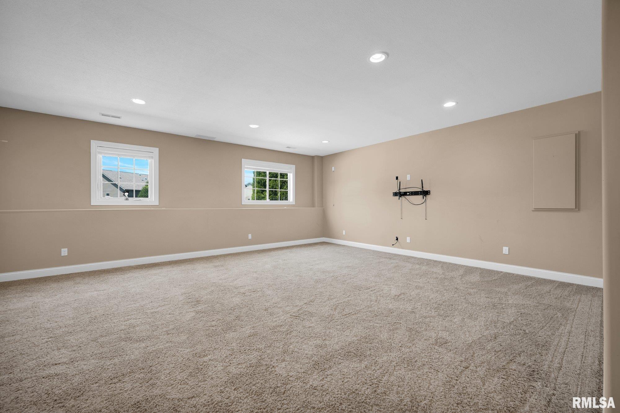 11215 North Country Ridge Lane Dunlap, IL 61525 - Photo 22 of 44 Gallery Image 22