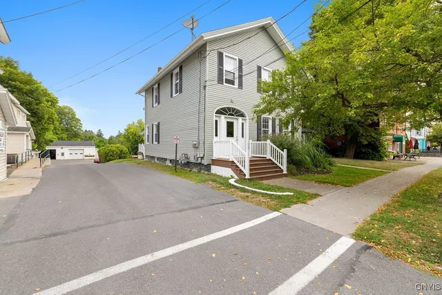 $499,900 | 4 Slocombe Avenue, Marcellus, NY 13108