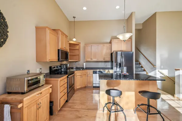 $340,000 | 3114 Frontier Drive, Woodbury, MN 55129