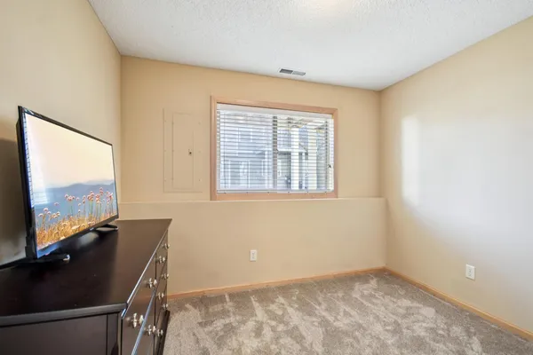 $340,000 | 3114 Frontier Drive, Woodbury, MN 55129