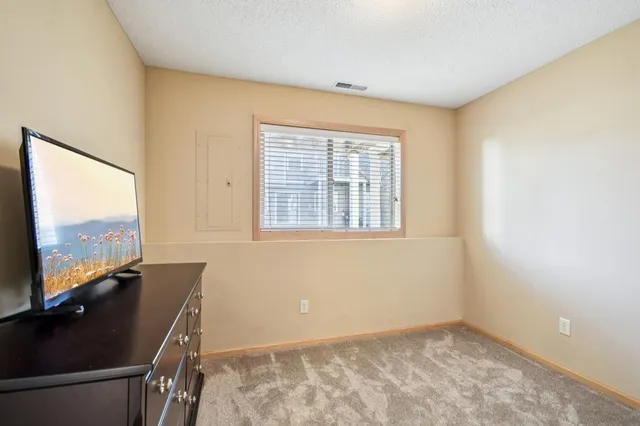 $340,000 | 3114 Frontier Drive, Woodbury, MN 55129