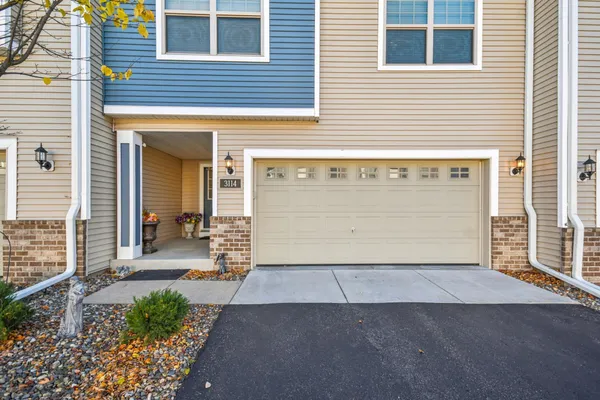 $340,000 | 3114 Frontier Drive, Woodbury, MN 55129