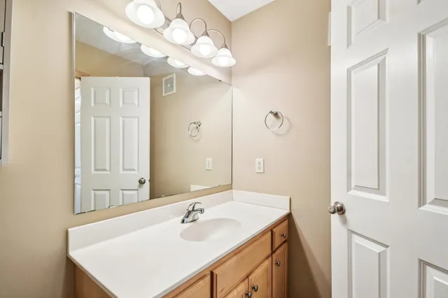 $340,000 | 3114 Frontier Drive, Woodbury, MN 55129