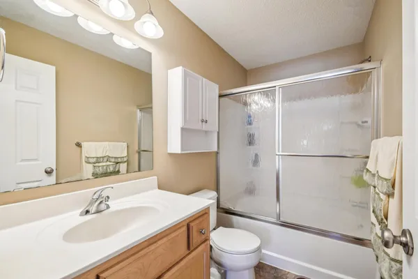 $340,000 | 3114 Frontier Drive, Woodbury, MN 55129