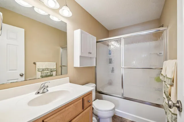 $340,000 | 3114 Frontier Drive, Woodbury, MN 55129