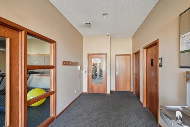 $340,000 | 3114 Frontier Drive, Woodbury, MN 55129