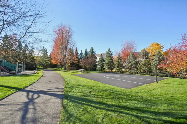 $340,000 | 3114 Frontier Drive, Woodbury, MN 55129