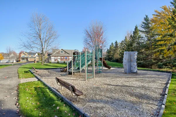 $340,000 | 3114 Frontier Drive, Woodbury, MN 55129