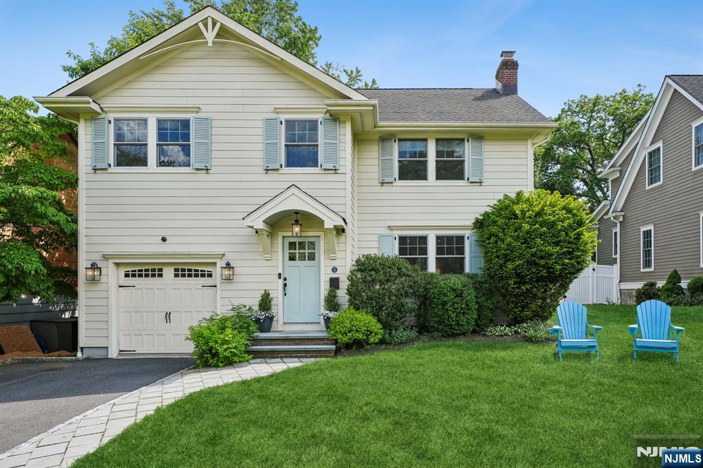 11 Mt Vernon Road Montclair, NJ 07043 - Photo 1 of 49 a front view of a house with a garden