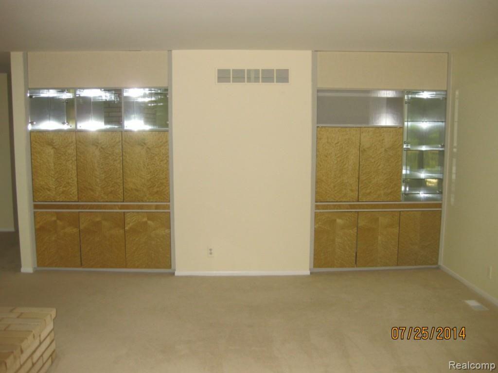 4750 Brookside Road Fenton, MI 48430 - Photo 13 of 22 013.jpg