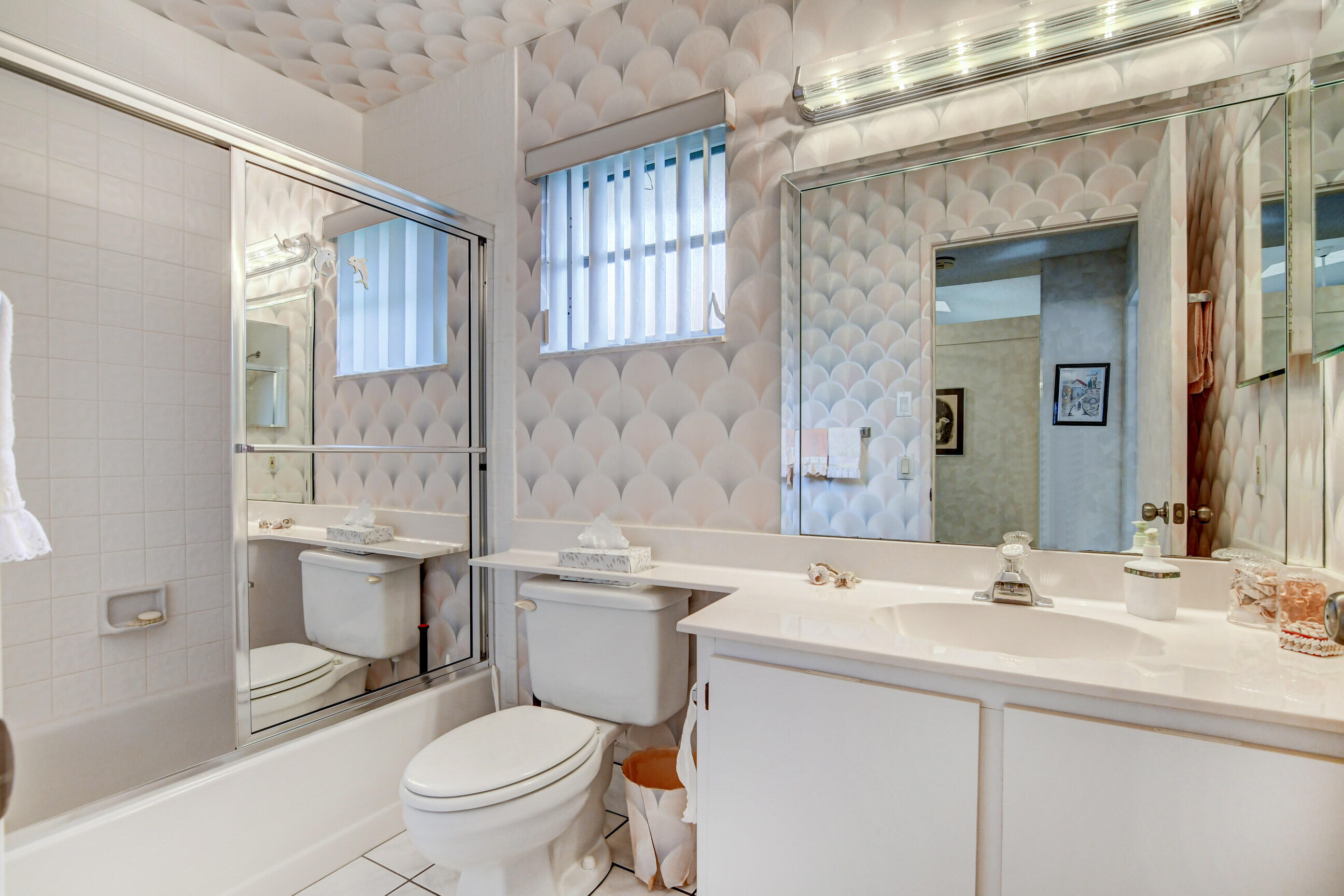 6359 Mill Pointe Circle Delray Beach, FL 33484 - Photo 41 of 57 Guest Bathroom