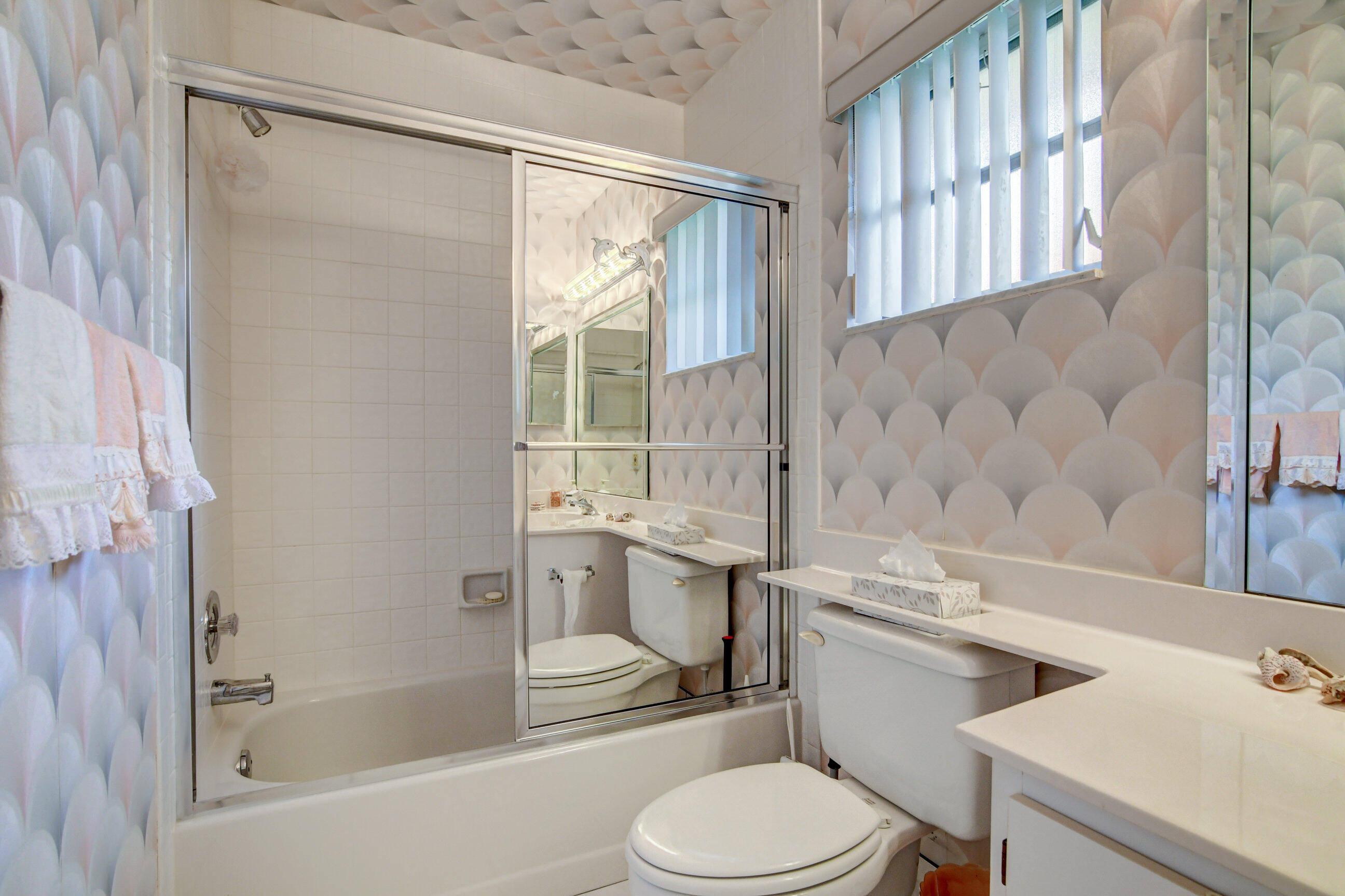 6359 Mill Pointe Circle Delray Beach, FL 33484 - Photo 42 of 57 Guest Bathroom