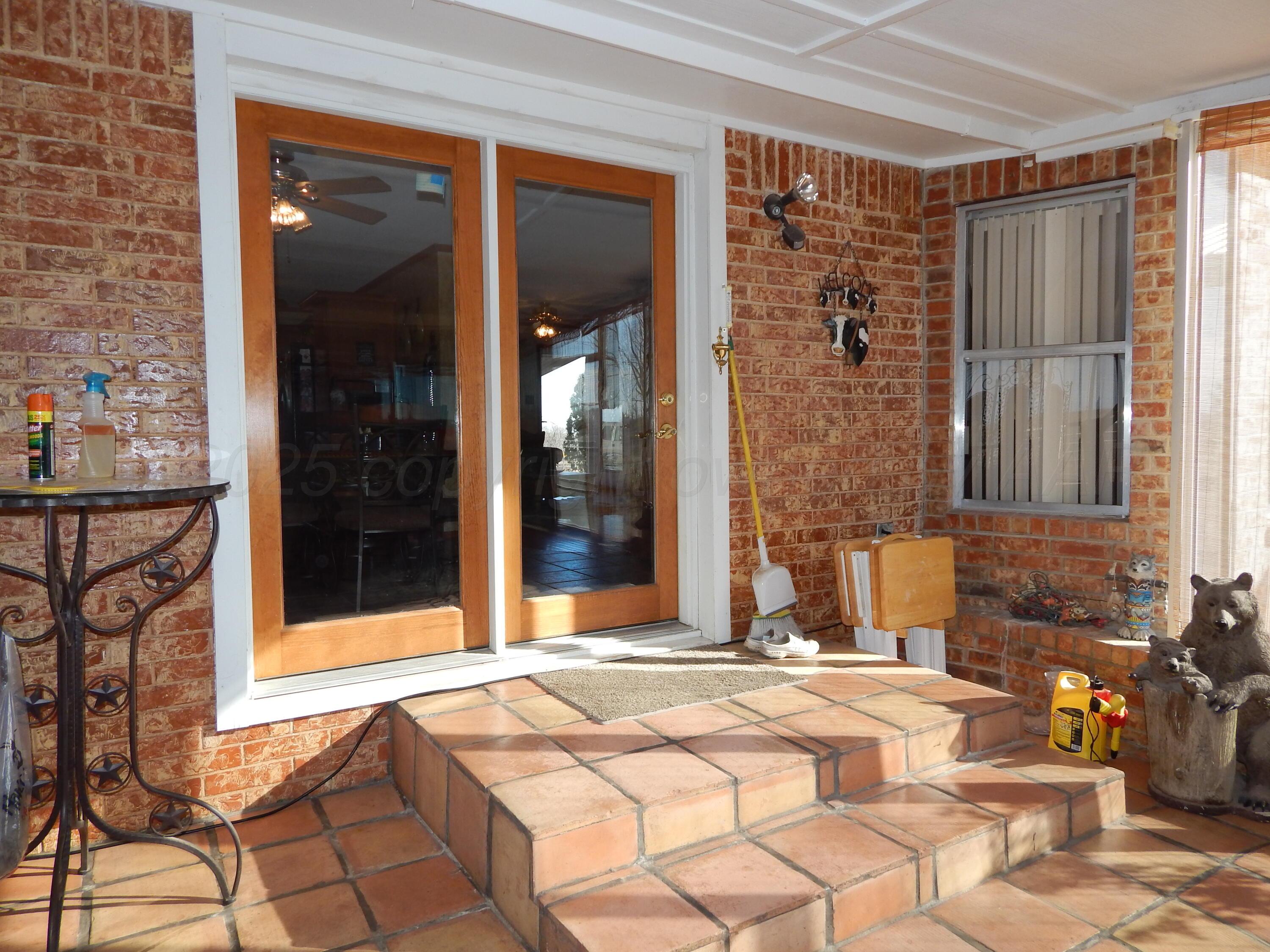 4205 Highway 83 Wellington, TX 79095 - Photo 19 of 52 a view of a entryway door front of house