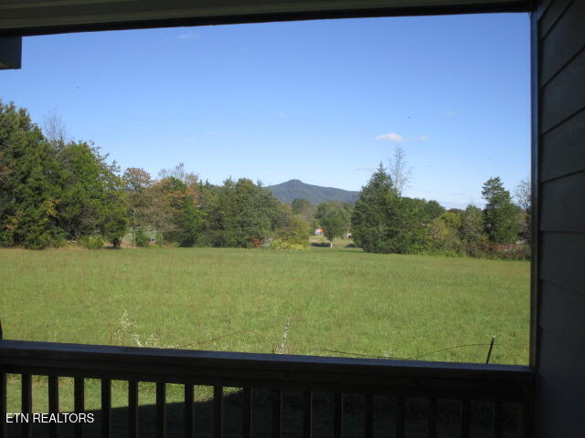 9352 Davis Drive Corryton, TN 37721 - Photo 5 of 17 IMG_4240