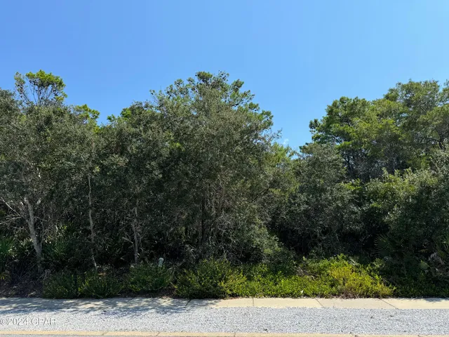 $620,000 | 428 Lakefront Drive, Panama City Beach, FL 32413