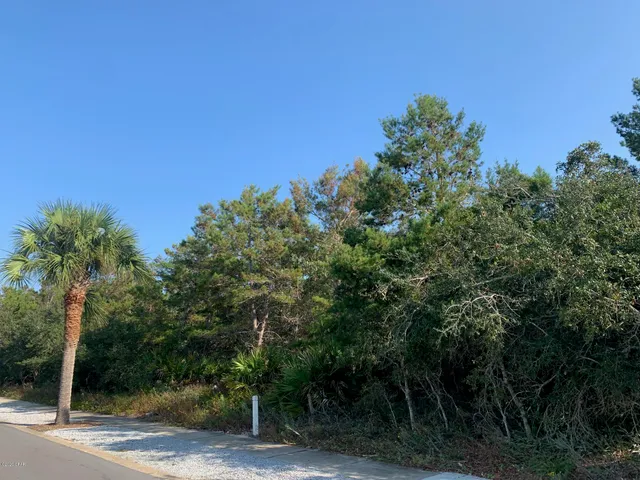 $620,000 | 428 Lakefront Drive, Panama City Beach, FL 32413