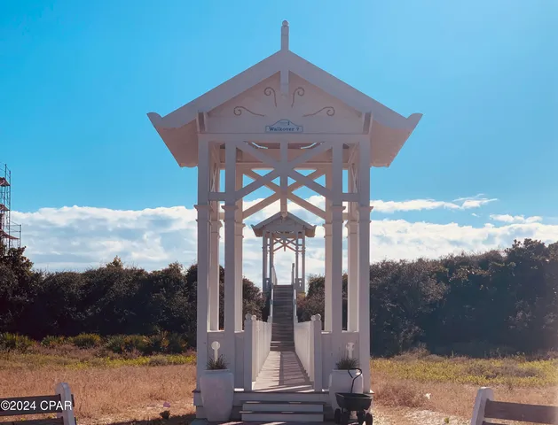 $620,000 | 428 Lakefront Drive, Panama City Beach, FL 32413