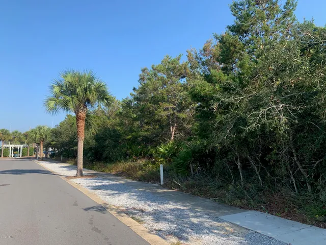 $620,000 | 428 Lakefront Drive, Panama City Beach, FL 32413