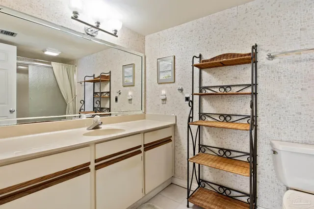 $260,000 | 14100 River Road, Unit 133, Pensacola, FL 32507